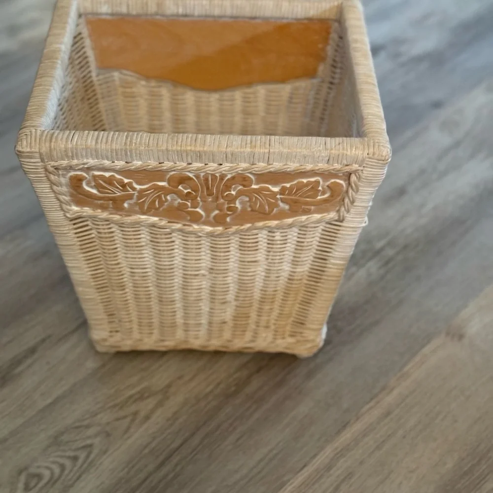 Pier 1 One Jamaica Wicker & Wood Wastebasket 11.5. X 10